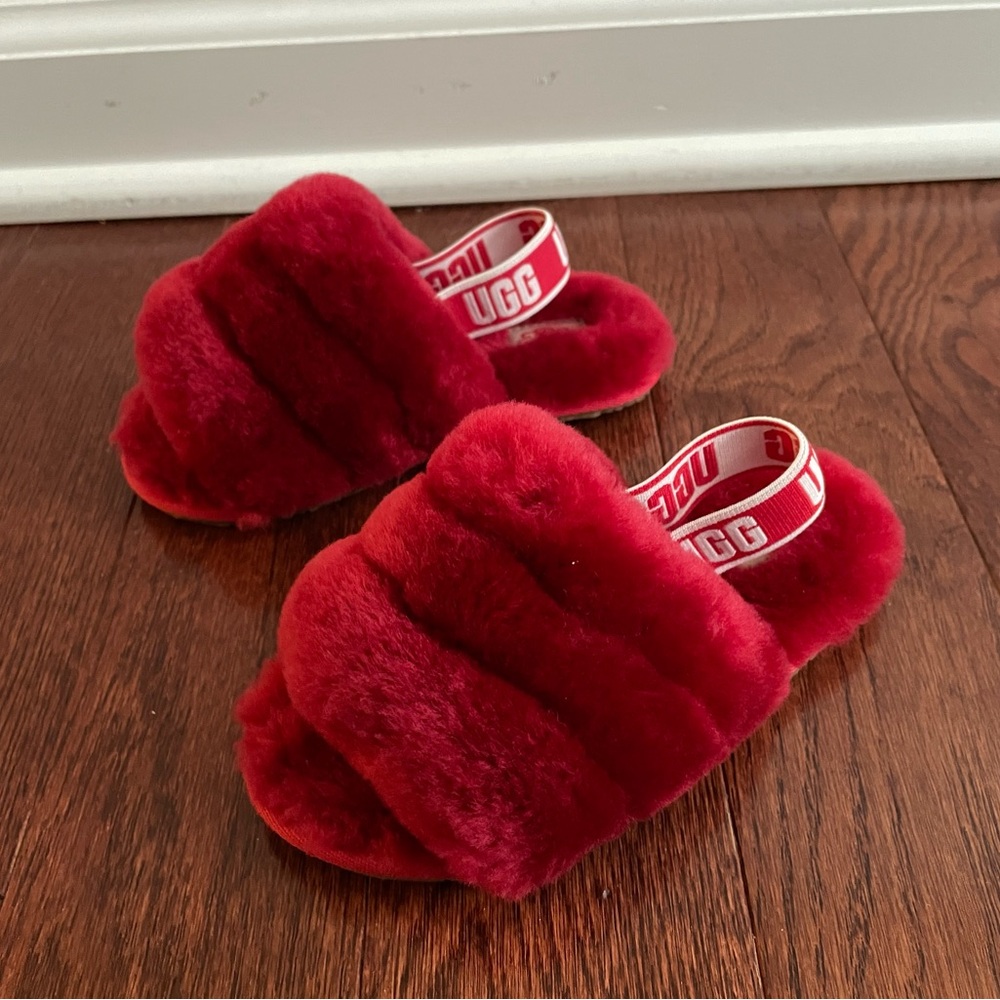 UGG Fluff Yeah Girls Size 10